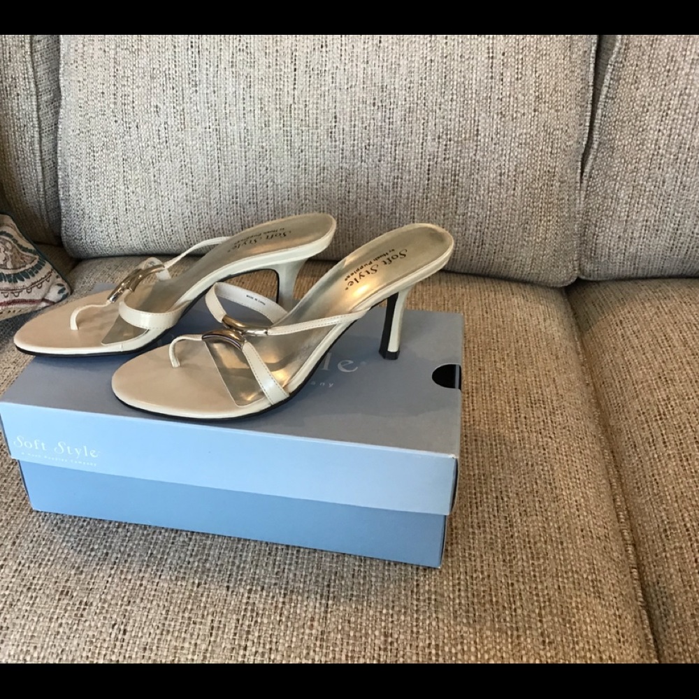 Heel sandle